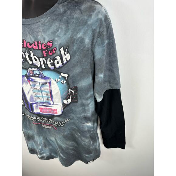 Broken Promises Y2K Skateboarding Graphic Tee Melodies for Heartbreak Size Med - Picture 10 of 10